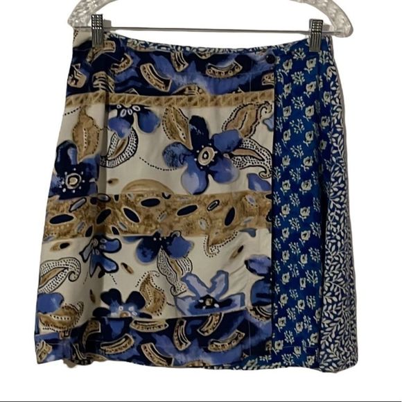 BCW Clothing Dresses & Skirts - BCW Women Skirt. Preowned Medium.